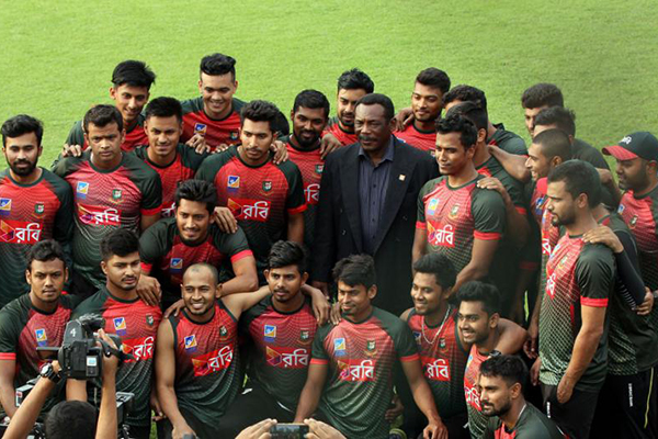 টাইগারদের পরামর্শ দিয়ে গেলেন সেই গর্ডন গ্রিনিজ 