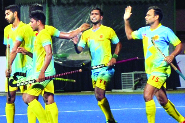 দুই জায়ান্টের জয়