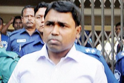 চবি শিক্ষক আনোয়ারের বিরুদ্ধে রাষ্ট্রদ্রোহ মামলা   