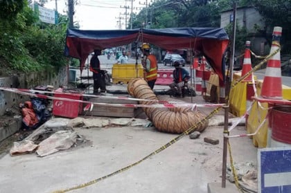 চট্টগ্রামে অপরিকল্পিত খোঁড়াখুঁড়িতে নাভিশ্বাস    