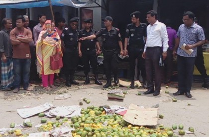 নীলফামারীতে ভ্রাম্যমাণ আদালতের অভিযান, জরিমানা