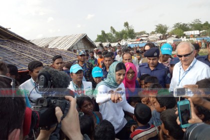 ছবিতে রোহিঙ্গা শিবির পরিদর্শনে প্রিয়াঙ্কা চোপড়া