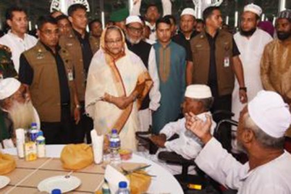 মুক্তিযোদ্ধা, এতিম ও আলেমদের সঙ্গে প্রধানমন্ত্রীর ইফতার