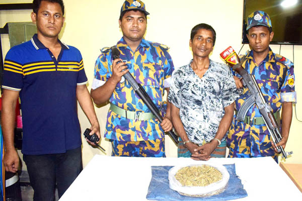 বগুড়ায় ৫১০ গ্রাম গাঁজাসহ যুবক গ্রেফতার