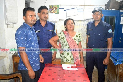 লামায় ইয়াবাসহ নারী মাদক ব্যবসায়ী আটক