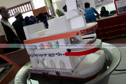 নৌযানে দুর্ঘটনা এড়াতে ওভারলোডিং ইন্ডিকেটর উদ্ভাবন