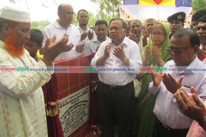 বঙ্গবন্ধুর মতোই হৃদয় দিয়ে দেশকে ভালবাসেন প্রধানমন্ত্রী : পররাষ্ট্রমন্ত্রী