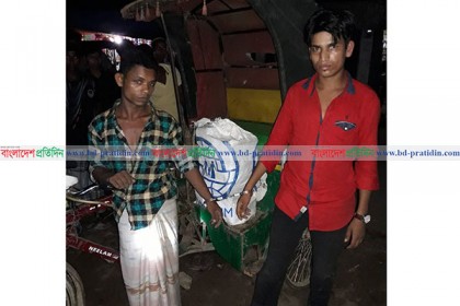 টেকনাফে বিপুল পরিমাণ বিয়ারসহ আটক ২