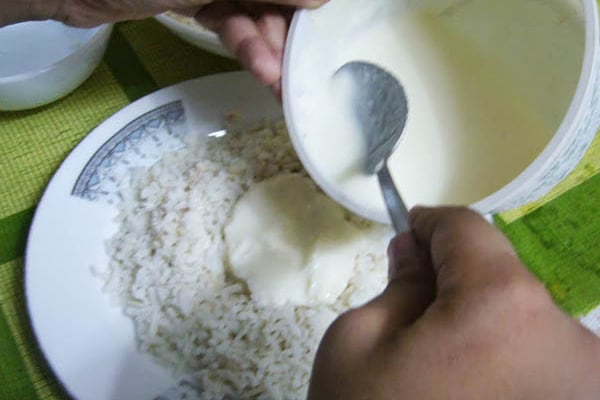 ইফতারে দই চিড়া