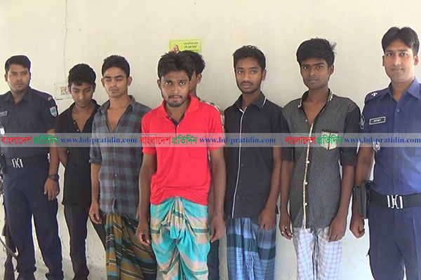 ঝিনাইদহে ১৩ মাদক ব্যবসায়ীসহ গ্রেফতার ৪৫