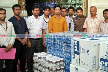 বন্দরে ১৩ হাজার লিটার বিয়ার আটক