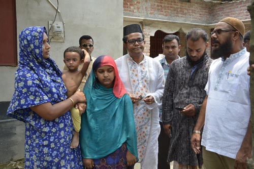 মুক্তামনির পরিবারকে প্রধানমন্ত্রীর পক্ষে আর্থিক সহায়তা প্রদান
