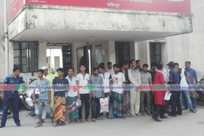 ফরিদপুরে মাদক বিরোধী অভিযানে আটক ৭৬ 