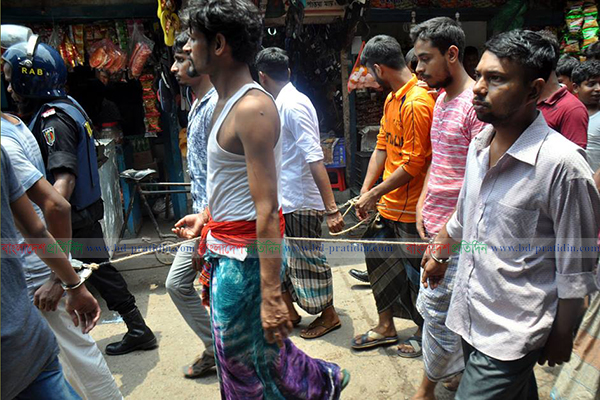 মোহাম্মদপুরে র‌্যাবের মাদকবিরোধী অ‌ভিযান