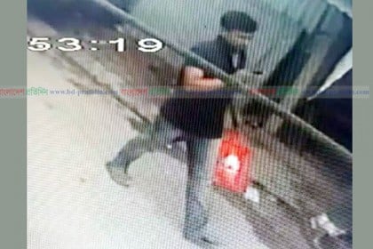 বরিশালে দোকানের ক্যাশ বাক্স ভেঙ্গে ৫ লক্ষাধিক টাকা চুরি