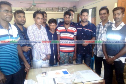 কলাপাড়ায় ৩ মাদক ব্যবসায়ী আটক