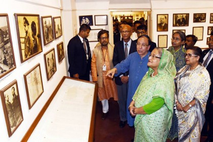 নেতাজী সুভাষ চন্দ্র বসু জাদুঘর পরিদর্শন করলেন প্রধানমন্ত্রী শেখ হাসিনা