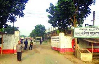 
বাংলাবান্ধা স্থলবন্দরের শ্রমিক নেতাদের বিরুদ্ধে ২৫ লাখ টাকা আত্মসাতের অভিযোগ