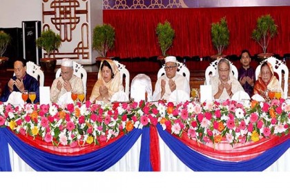বঙ্গভবনে রাষ্ট্রপতির ইফতারে প্রধানমন্ত্রী