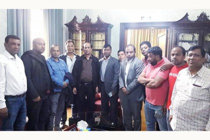ইতালিতে রাষ্ট্রদূতের সাথে বরিশাল বিভাগ সমিতির নেতৃবৃন্দের সাক্ষাৎ