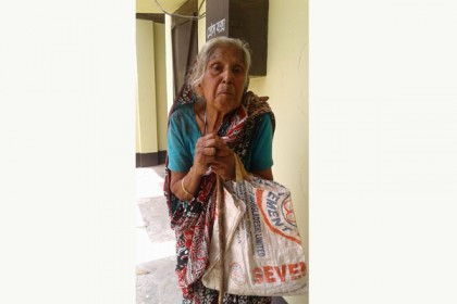 মির্জাপুরে ভিক্ষুকের টাকা ছিনতাই করল মাদকসেবী