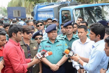 যাত্রাবাড়ীতে মাদকবিরোধী অভিযান, গ্রেফতার ৫৬ 