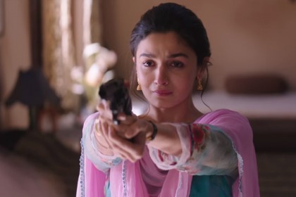 আলিয়ার 'রাজি' ১০০ কোটির ক্লাবে 