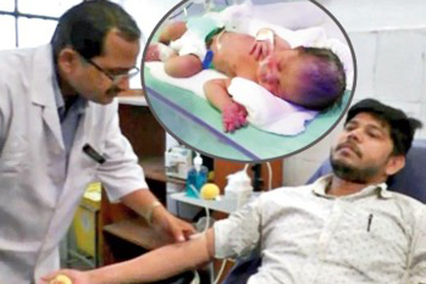 ভারতে রোজা ভেঙে রক্ত দিয়ে নবজাতককে বাঁচাল তরুণ