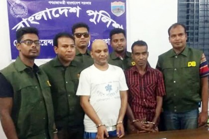 নওগাঁয় বিশেষ অভিযানে ৮১ মাদক ব্যবসায়ী গ্রেফতার
