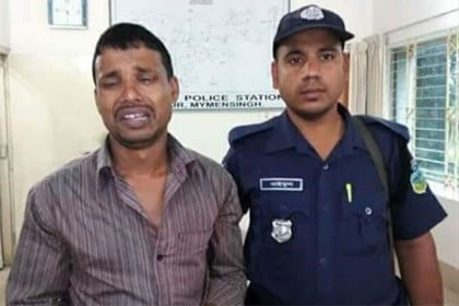 ফুলপুরে পিতার ৪ আঙুল কেটে নিল পুত্র