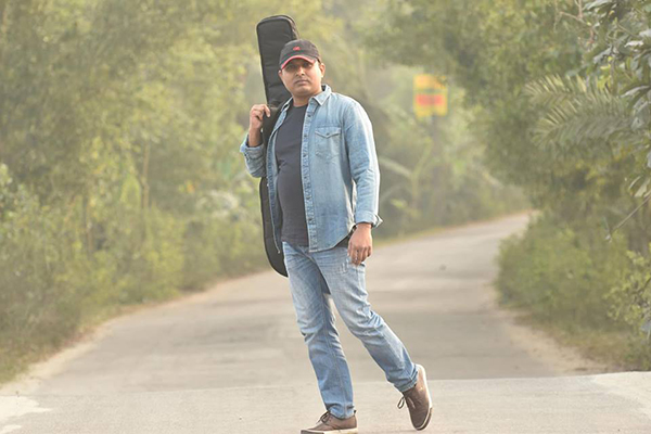 খায়রুল বাশারের 'আনকোরা চোখ' (ভিডিও)