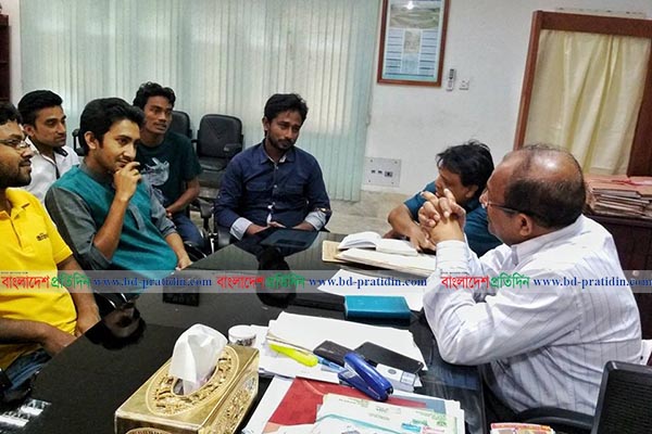 উপ-উপাচার্যের কাছে ক্ষমা চাইলেন রাবির সেই শিক্ষার্থী
