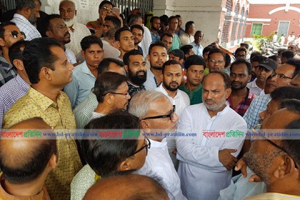 মঞ্জুর বিরুদ্ধে নাশকতা মামলার শুনানি ৫ জুন
