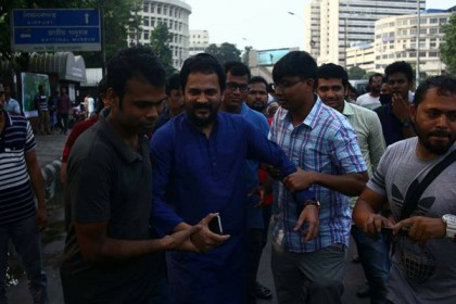 ইমরান এইচ সরকার আটক