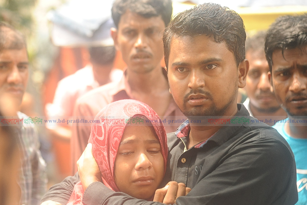 চট্টগ্রামে ট্রাকের ধাক্কায় নিহত ৪
