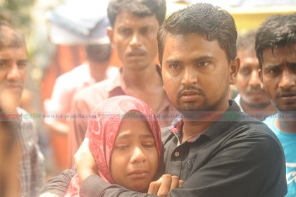 চট্টগ্রামে ট্রাকের ধাক্কায় নিহত ৪