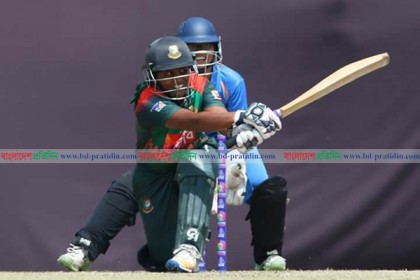 মালয়েশিয়াকে ১৩১ রানের টার্গেট সালমা বাহিনীর  