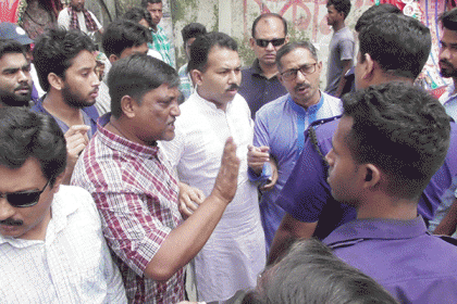 ফরিদপুরে পুলিশী বাধায় যুবদলের মিছিল পণ্ড