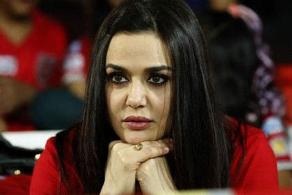 'ভাগ্য বদলাতে' নাম পাল্টে ফেললেন প্রীতি!