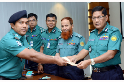 ডিএমপিতে মে মাসে ভালো কাজের জন্য পুরস্কৃত হলেন যারা