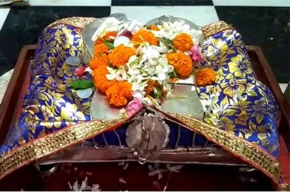 সম্প্রীতির বার্তা নিয়ে বাংলাদেশে যাচ্ছে শ্রী চৈতন্যের পাদুকা