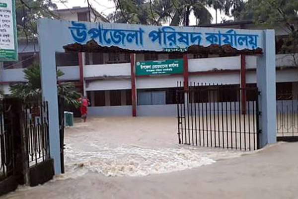 পাহাড়ি ঢলে রাঙামাটির নিম্নাঞ্চল প্লাবিত

