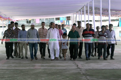 ঈদের জামাতের জন্য প্রস্তুত বরিশাল কেন্দ্রীয় ঈদগাহ