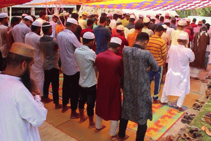 ঝিনাইদহের হরিণাকুন্ডুতে ঈদের জামাত অনুষ্ঠিত