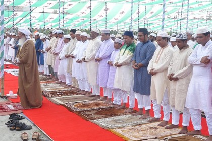 খুলনা সার্কিট হাউজ ময়দানে ঈদের প্রধান জামাত অনুষ্ঠিত
