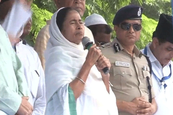 ‘যারা আমার বিরুদ্ধে মুসলিম তোষণের অভিযোগ আনে তারা কারও বন্ধু নয়’