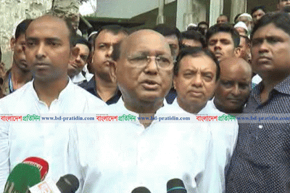 'চিকিৎসার নামে খালেদাকে বিদেশ নেয়ার পায়তারা চলছে'