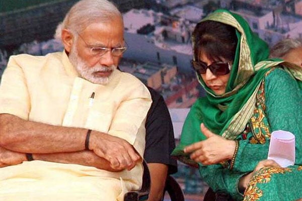 কাশ্মীরে জোট সরকার ছাড়ল বিজেপি, মুখ্যমন্ত্রী মেহবুবার পদত্যাগ
