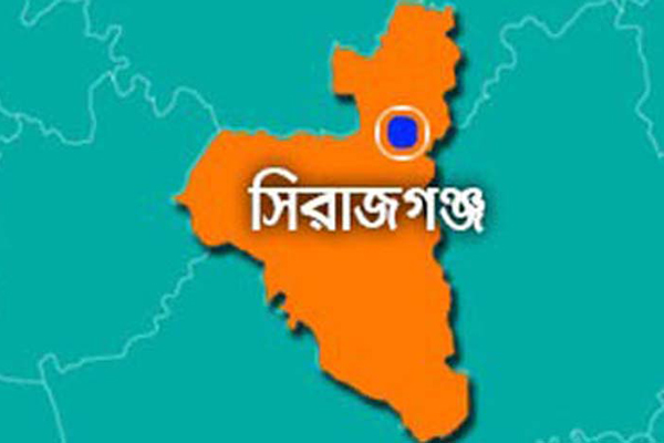 রায়গঞ্জে বাস খাদে পড়ে নিহত ২, আহত ২০
