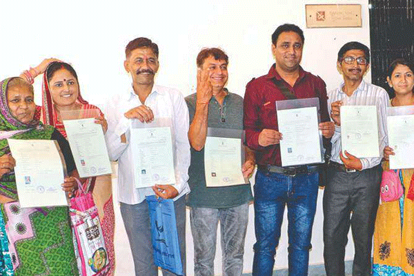 পাকিস্তানের ৯০ হিন্দুকে নাগরিকত্ব দিল ভারত